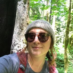 Meet your Posher, Brenna